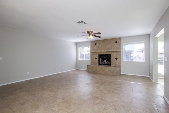 Photo - 5523 W Villa Maria Dr