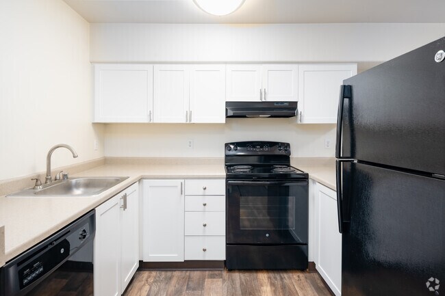 1BD, 1BA - 708SF