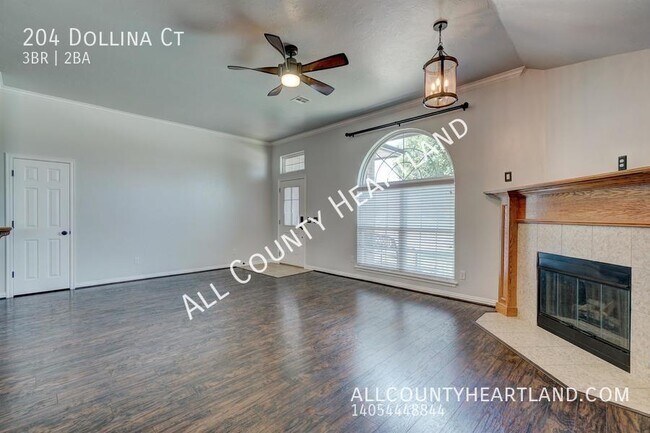 Photo - 204 Dollina Ct