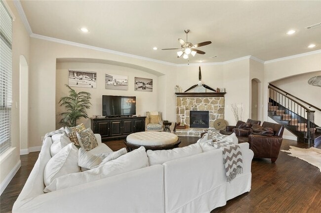 Photo - 861 Waterview Dr