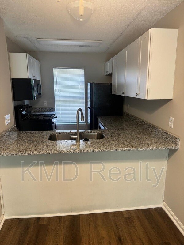 Photo - 3912 Briarhill Dr