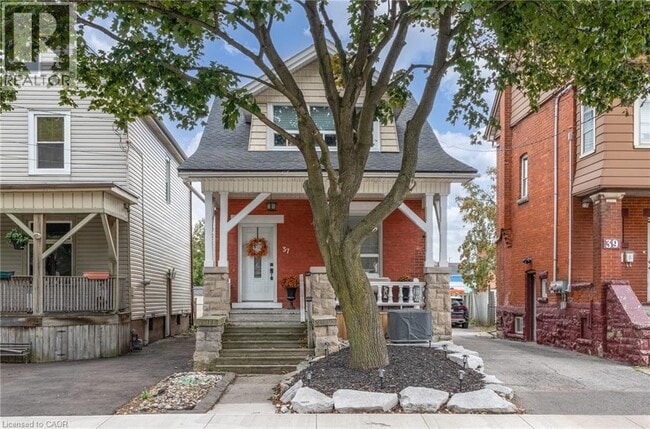 Photo - 37 Cliff Ave