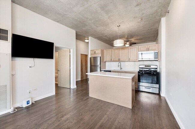 Photo - 1720 S Michigan Ave