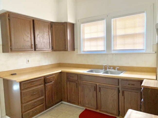 Photo - 3 Bed 1 Bath