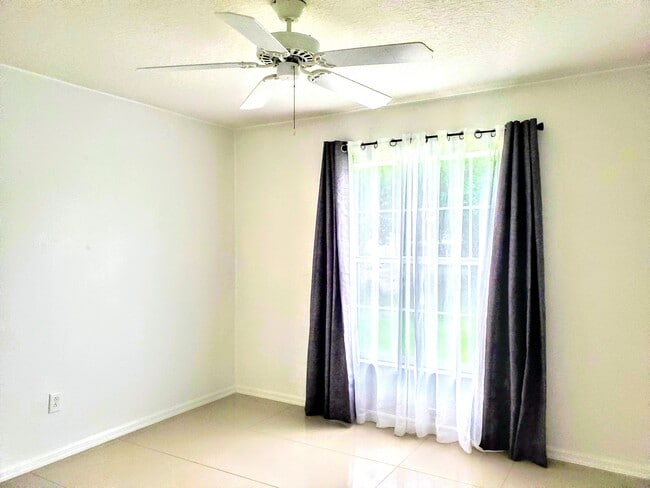 Bedroom 2 - 11436 Rouse Run Cir