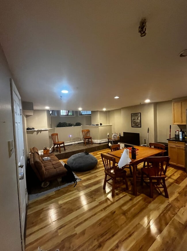 Photo - 25 Saint Stephen St Unit 1