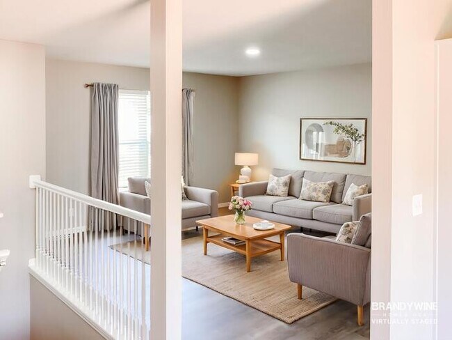 Photo - 18619 Woodruff St