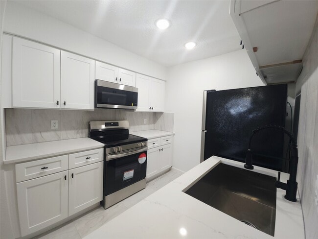 Photo - 12040 Mighty Oak Dr Unit A