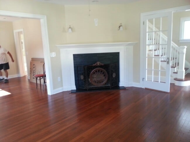 Photo - 356 Townsend Ave