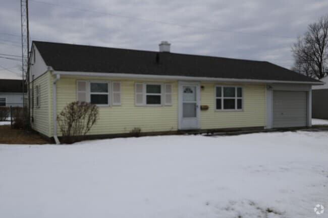 Building Photo - 3 Bedroom 1 Bath Rental