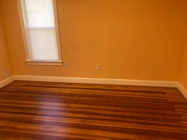 Building Photo - 92 Emory St Unit 1