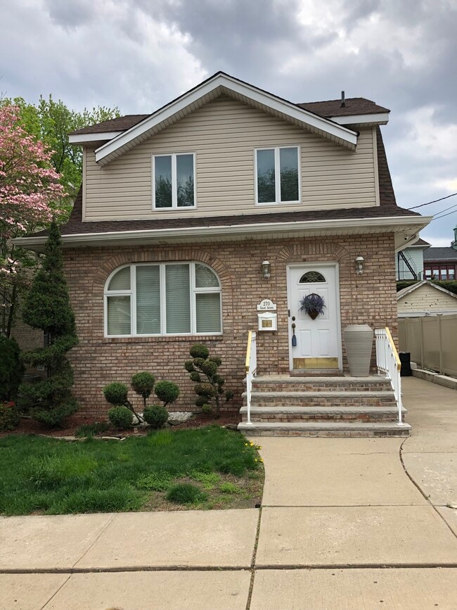 Photo - 270 Grant Ave Unit 2