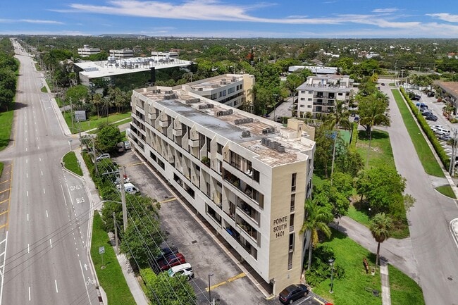 Building Photo - 1401 S Federal Hwy Unit 102