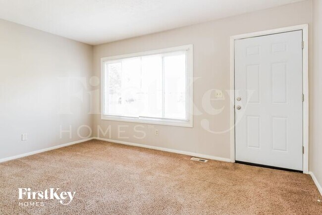 Photo - 11448 Raphael Pl