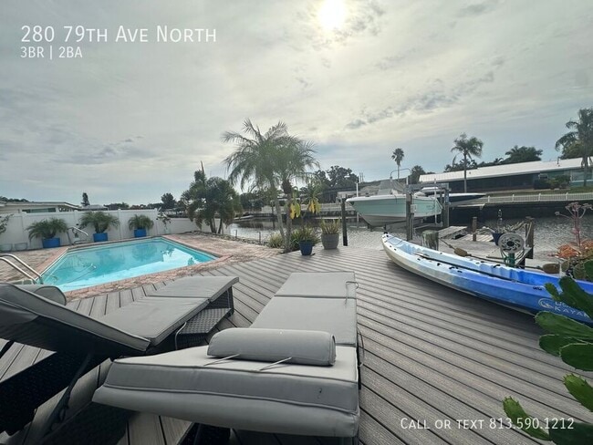 Building Photo - 280 79th Ave N