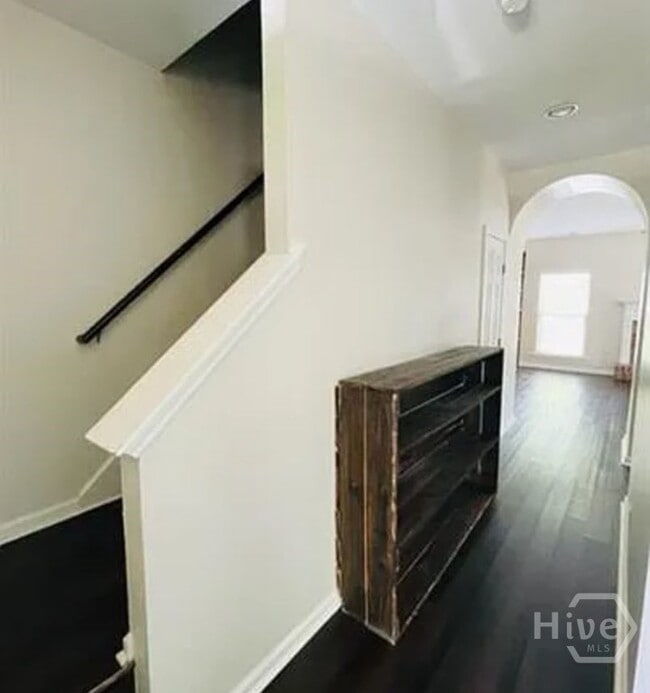 Photo - 209 Foxbury Square