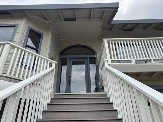 Building Photo - 3556 Mesa Verdes Dr Rental