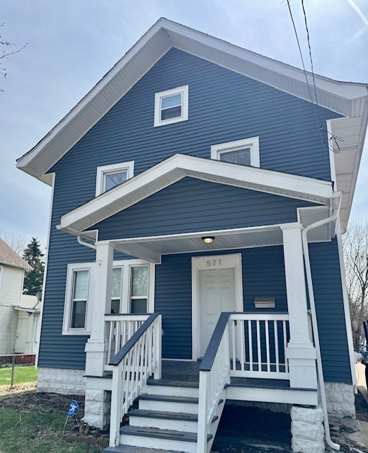 Building Photo - 571 E Benton St