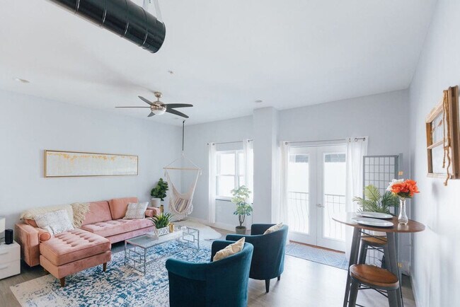 Photo - 202 E Main St Unit ID1397975P