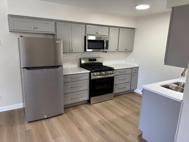 Photo - 103 Meadowlark Dr