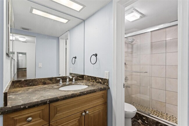 Photo - 2312 S Cypress Bend Dr Unit 205
