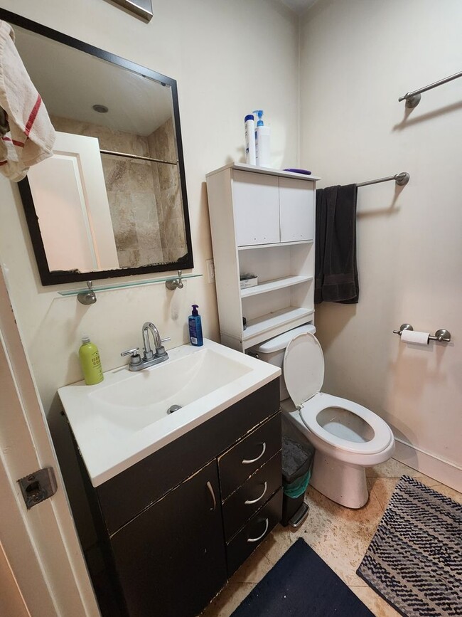 Building Photo - 5 Saint Margaret St Rental