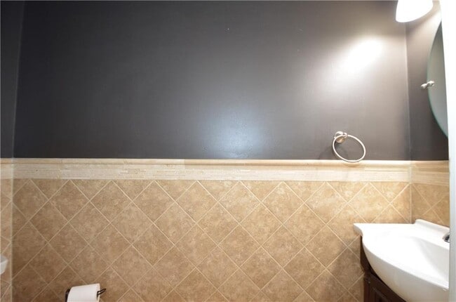 Photo - 5198 Hylan Blvd