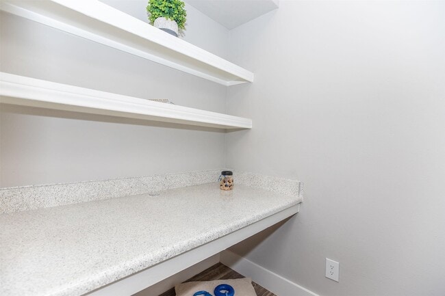 Photo - 19100 Glenwest Dr Unit 437