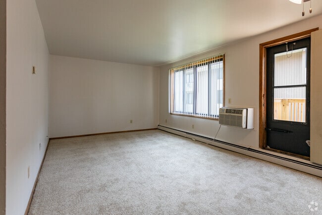 3BR, 1.5BA - Emerald