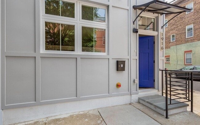 Photo - 1916 Poplar St Unit 1N