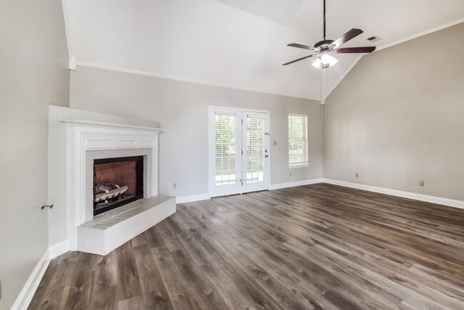 Photo - 2346 Kindlewood Dr