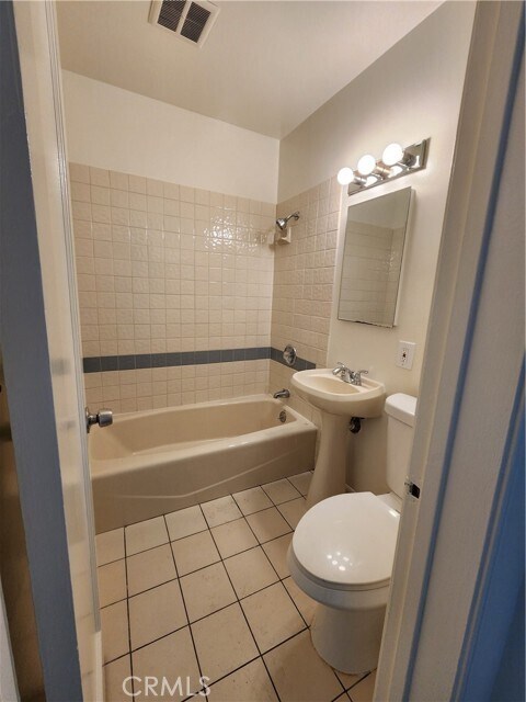 Photo - 2838 May Ave