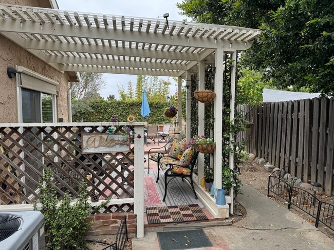 Photo - Nicely updated, one story Mission Oaks Home in Camarillo