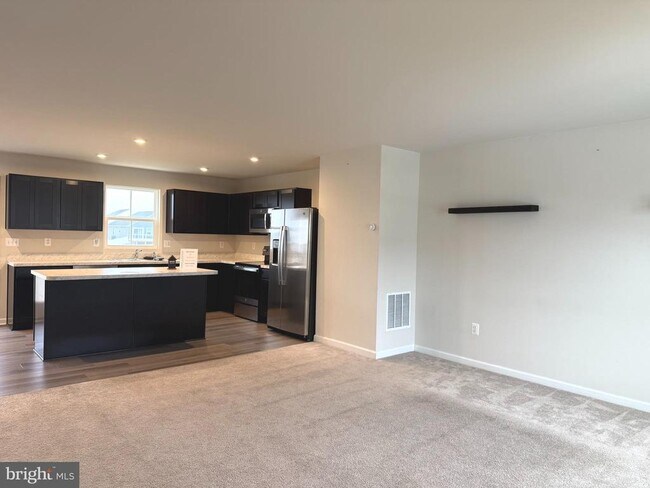 Photo - 285 Sanctuary Dr