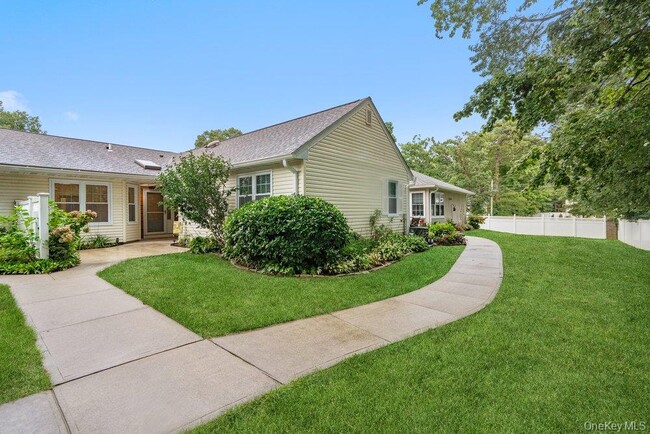 21 Revere Dr
