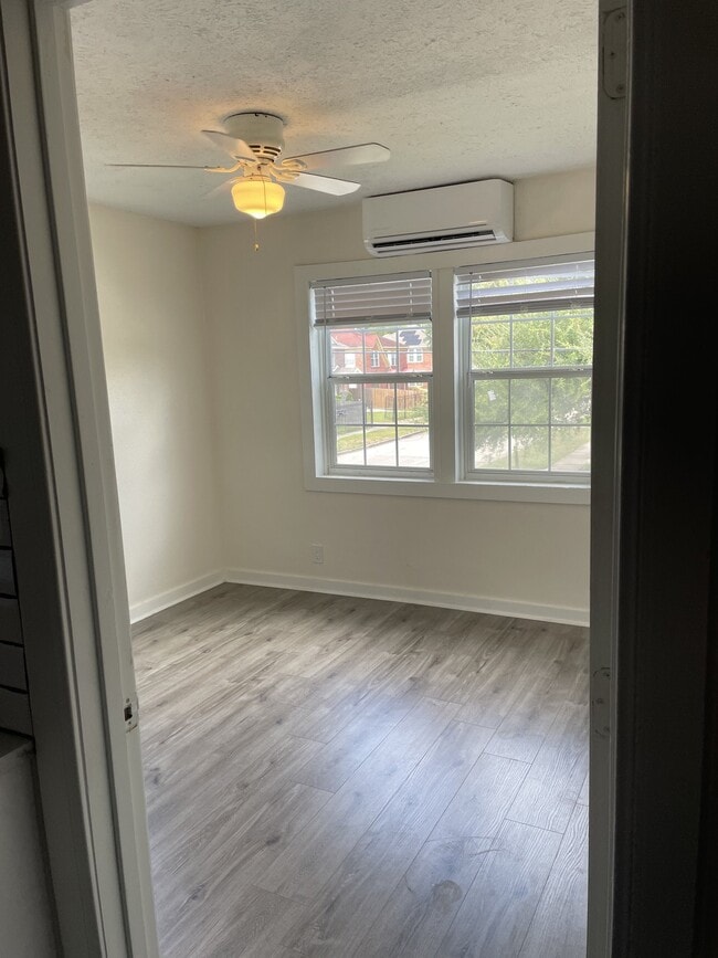 3807 Delano St Unit 5