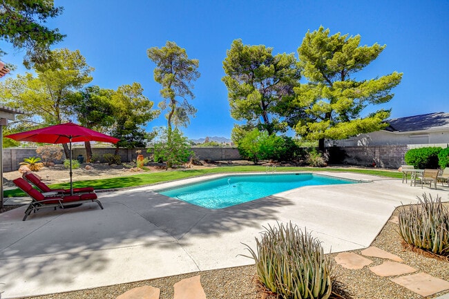 Photo - 408 Lacy Ln