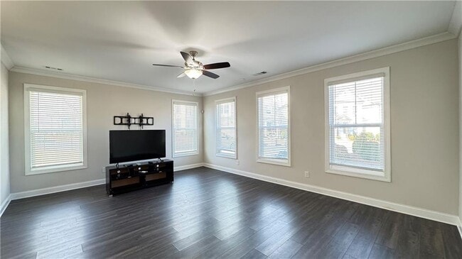 Photo - 750 Fieldcrest Park Ln