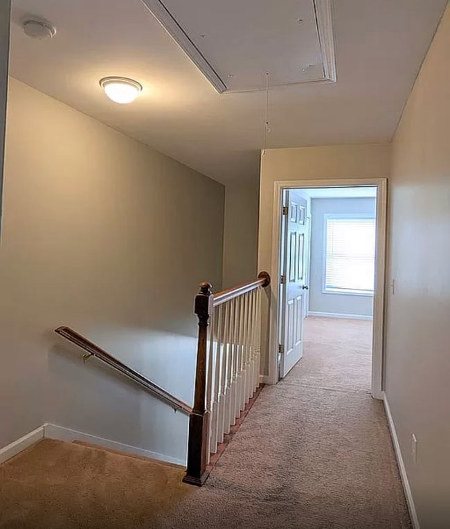 Photo - 334 Byron Rd