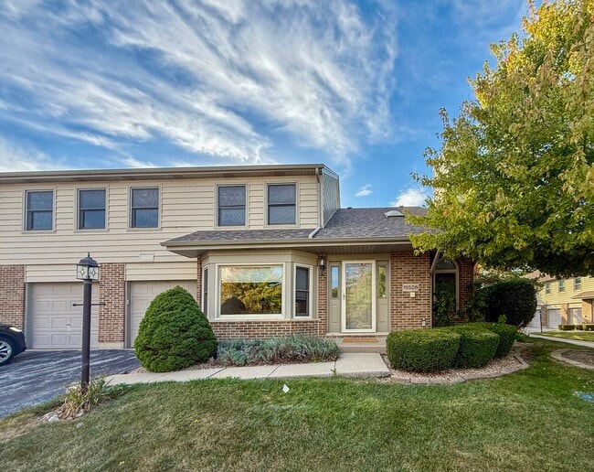 Building Photo - 15528 Whitehall Ln