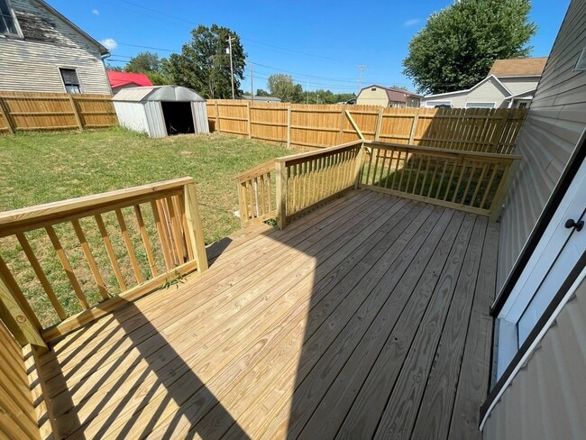 Photo - 7855 East St