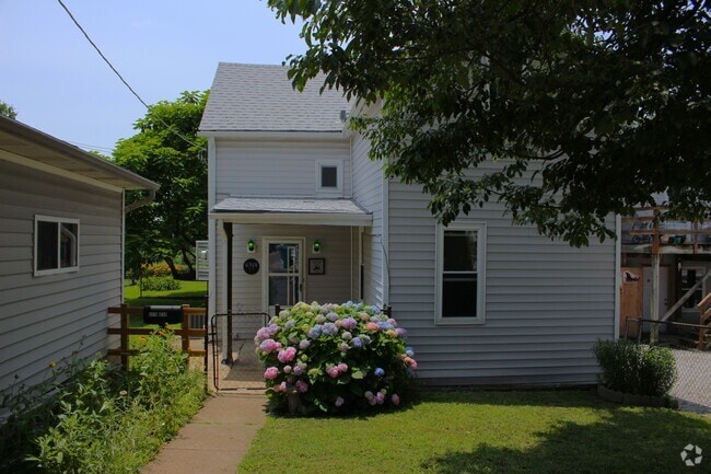Building Photo - 6318 W Park Ave Unit Rear Rental