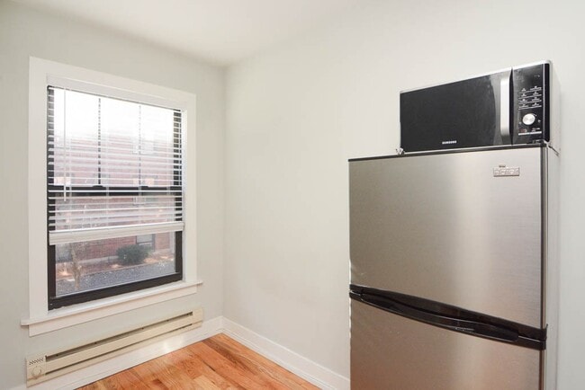 Photo - 2850 N Mildred Ave Unit J01W