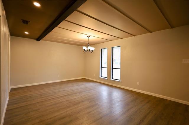 Photo - 905 Pine Tree Ln