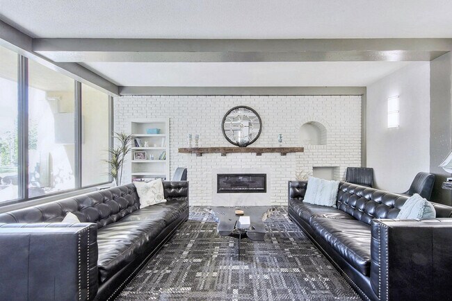 Photo - Centennial Towers