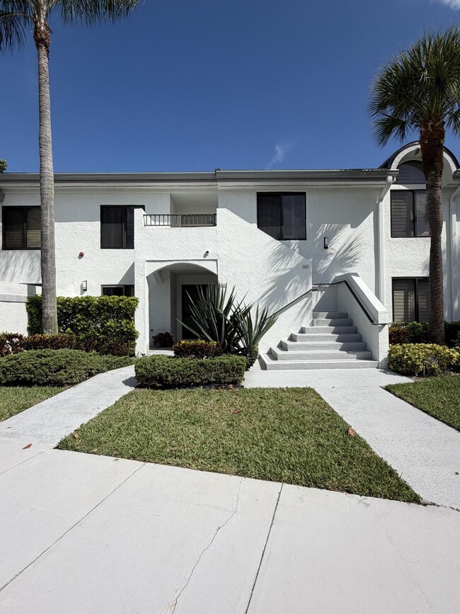 Building Photo - 15758 Loch Maree Ln Unit 4005