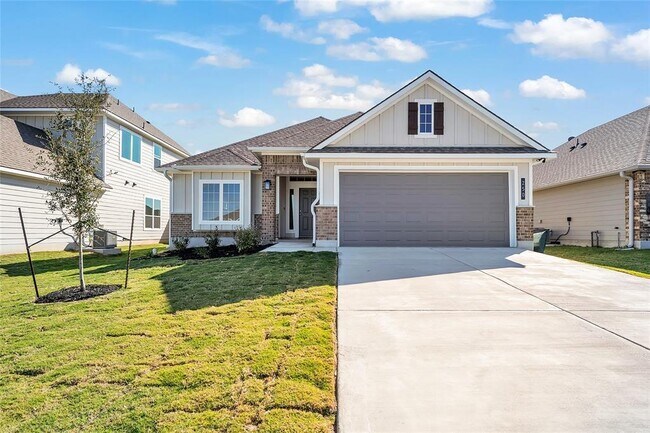 Photo - 250 Boatright Blvd