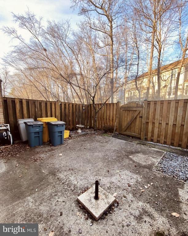 1013 Shire Ct Townhome Townhome Rental in Crofton MD