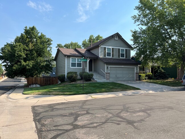 CORNER LOT, HUGE YARD - 9688 Harris Cir