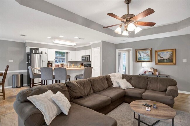 3546 Viking Ct